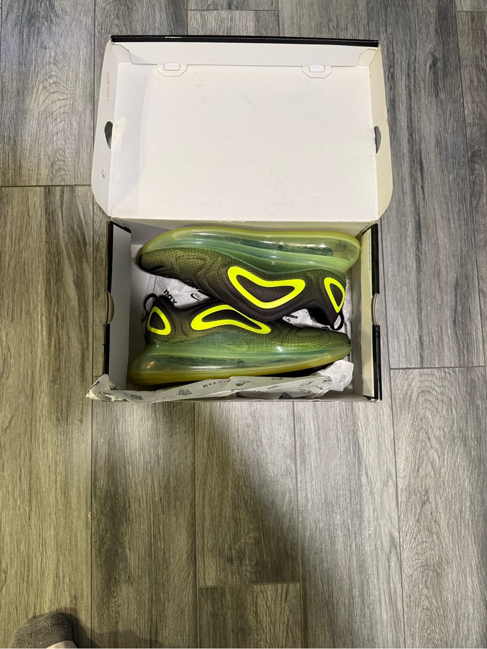 Men’s 720 nike 10.5
